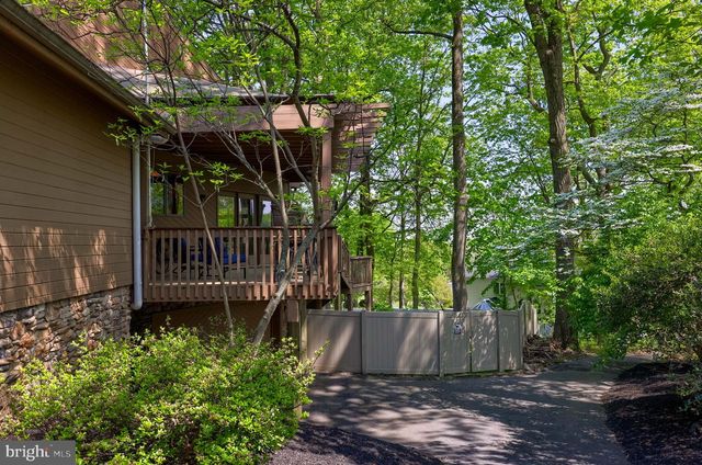 315 WINDING HILL DR, Lancaster, PA 17601