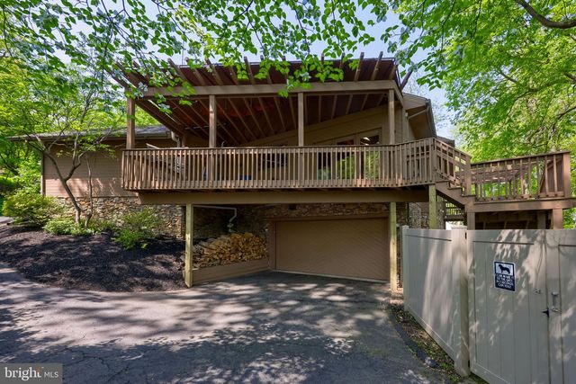315 WINDING HILL DR, Lancaster, PA 17601