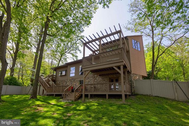 315 WINDING HILL DR, Lancaster, PA 17601