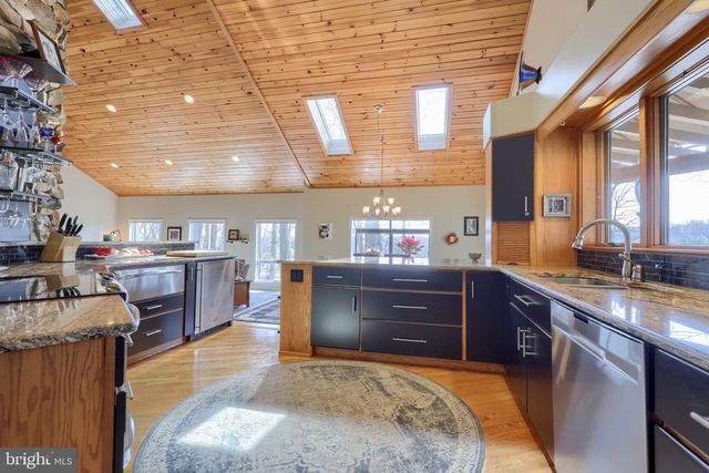 315 WINDING HILL DR, Lancaster, PA 17601