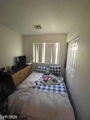 9801 Bradford Summit Street, Las Vegas, NV 89183