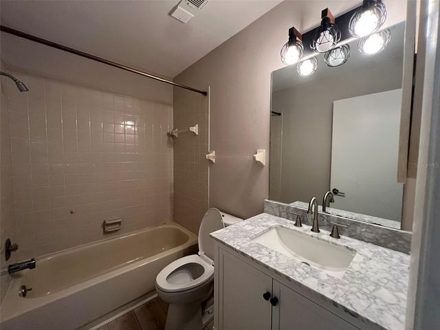 5216 WILLOW LINKS 82, Sarasota, FL 34235