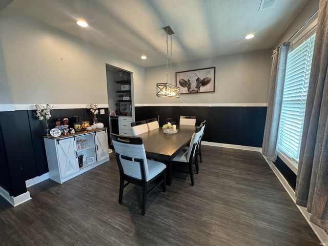 5340 Bloomsbury Court, Newburgh, IN 47630