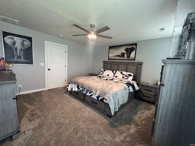 5340 Bloomsbury Court, Newburgh, IN 47630