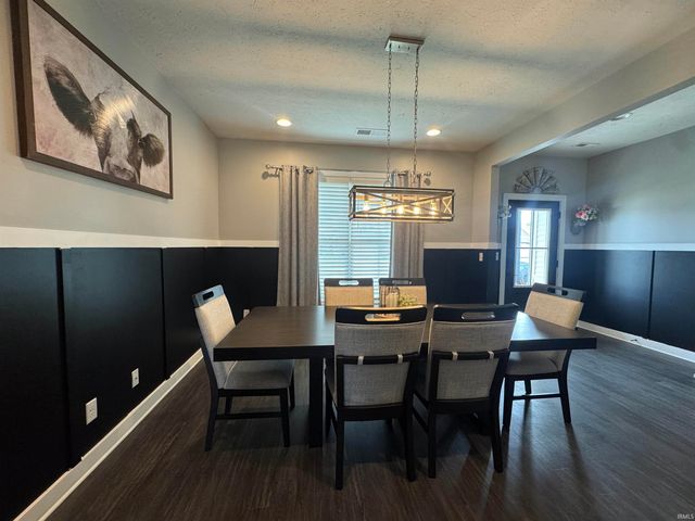 5340 Bloomsbury Court, Newburgh, IN 47630