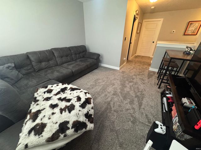 5340 Bloomsbury Court, Newburgh, IN 47630
