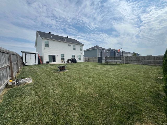 5340 Bloomsbury Court, Newburgh, IN 47630