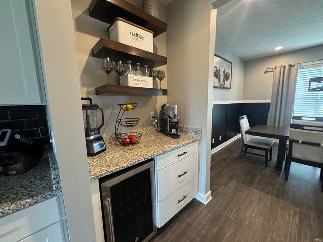 5340 Bloomsbury Court, Newburgh, IN 47630