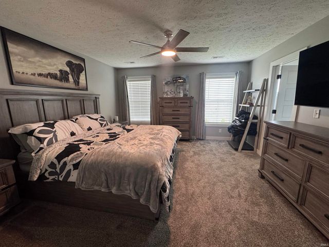 5340 Bloomsbury Court, Newburgh, IN 47630
