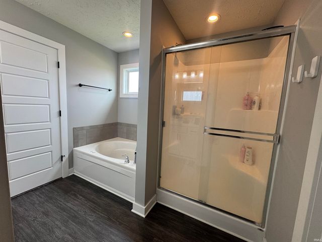 5340 Bloomsbury Court, Newburgh, IN 47630