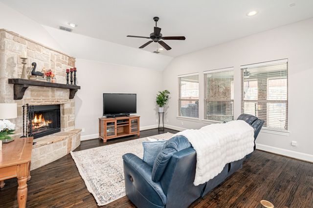 6600 Orchard Park Drive, Mckinney, TX 75071