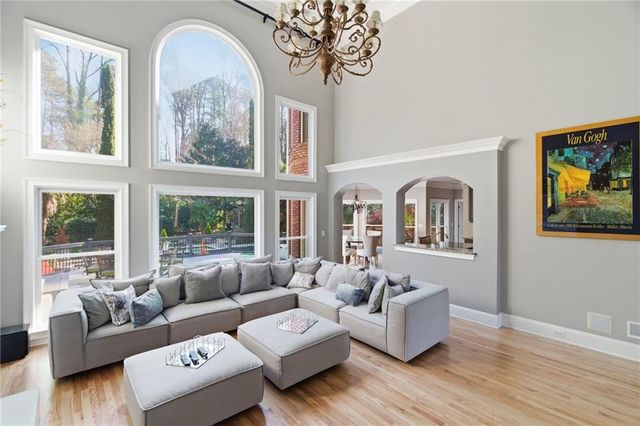 1607 Oak Grove Road, Decatur, GA 30033