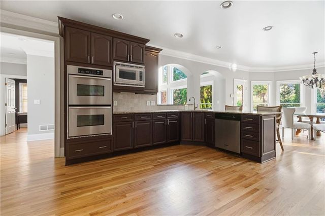 1607 Oak Grove Road, Decatur, GA 30033