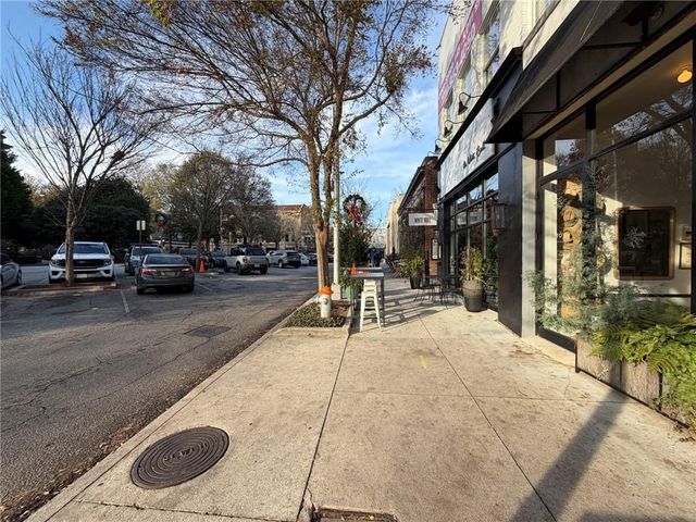 1607 Oak Grove Road, Decatur, GA 30033