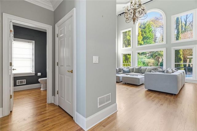 1607 Oak Grove Road, Decatur, GA 30033