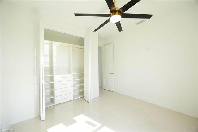 2827 SW 2nd LN, Cape Coral, FL 33991