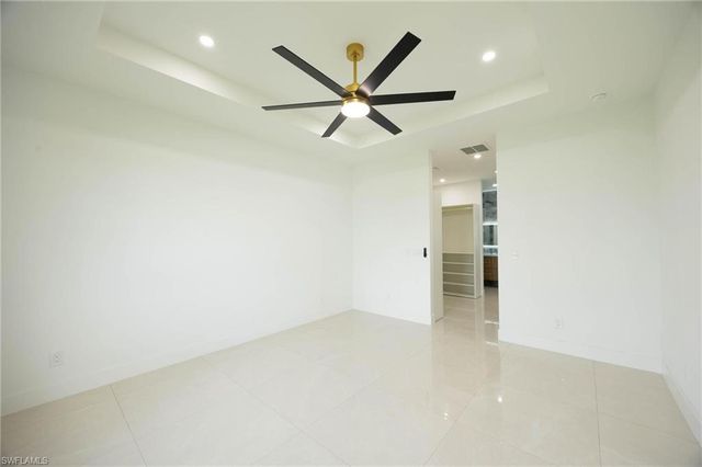 2827 SW 2nd LN, Cape Coral, FL 33991