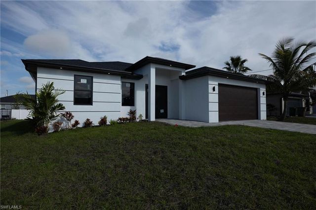 2827 SW 2nd LN, Cape Coral, FL 33991