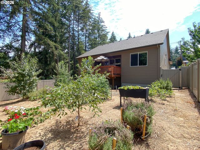 1943 GLEN CREEK Rd, Salem, OR 97304