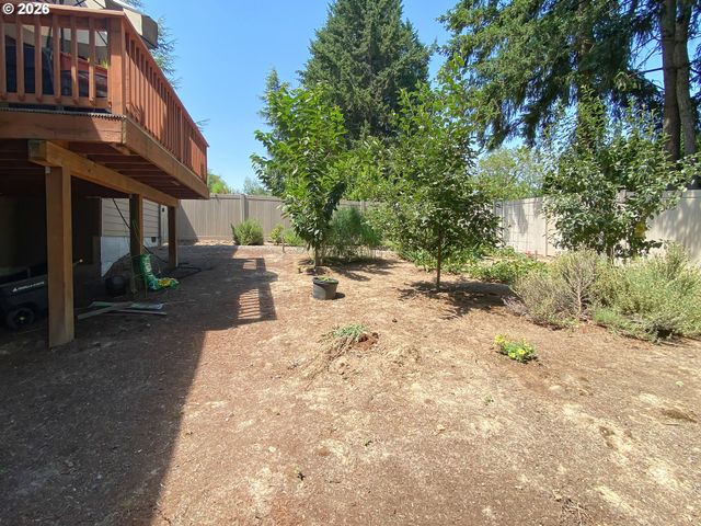 1943 GLEN CREEK Rd, Salem, OR 97304