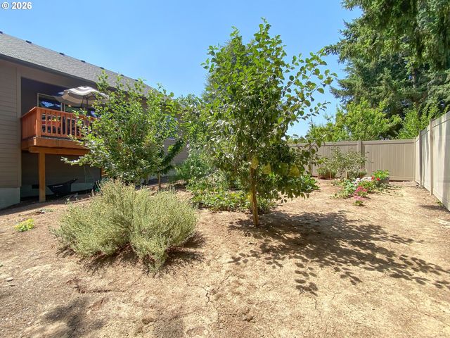 1943 GLEN CREEK Rd, Salem, OR 97304