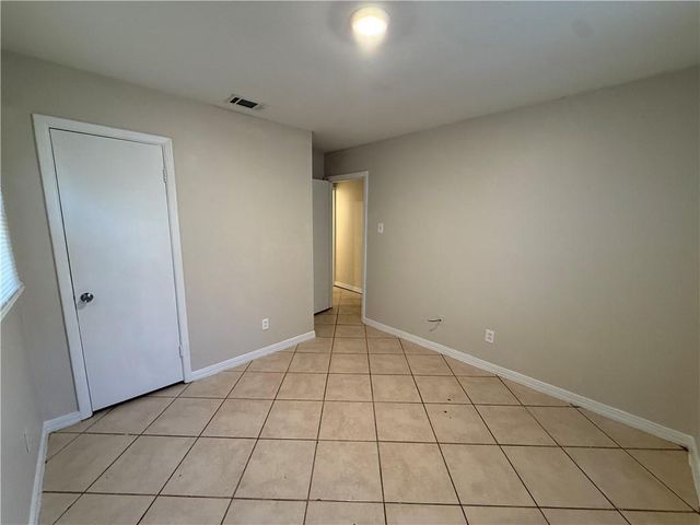 1210 Barker Drive E, Mobile, AL 36608