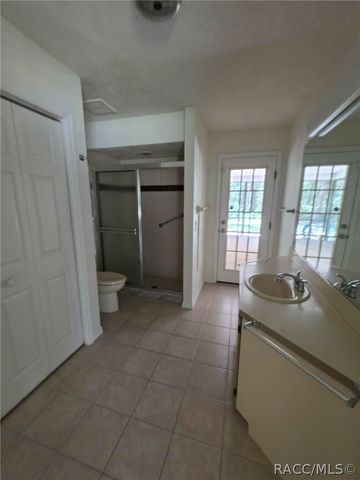 1600 W Ivorywood Drive, Beverly Hills, FL 34465