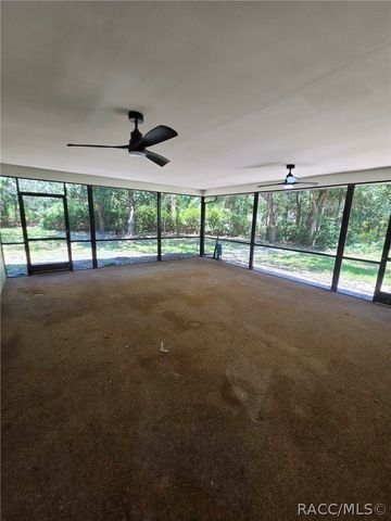 1600 W Ivorywood Drive, Beverly Hills, FL 34465