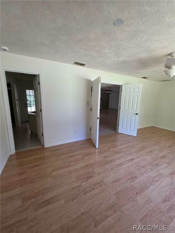 1600 W Ivorywood Drive, Beverly Hills, FL 34465