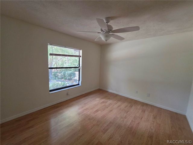 1600 W Ivorywood Drive, Beverly Hills, FL 34465