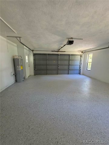 1600 W Ivorywood Drive, Beverly Hills, FL 34465