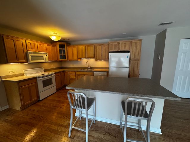 10338 Parkside Avenue 16, Oak Lawn, IL 60453