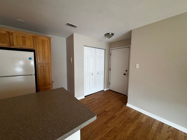 10338 Parkside Avenue 16, Oak Lawn, IL 60453