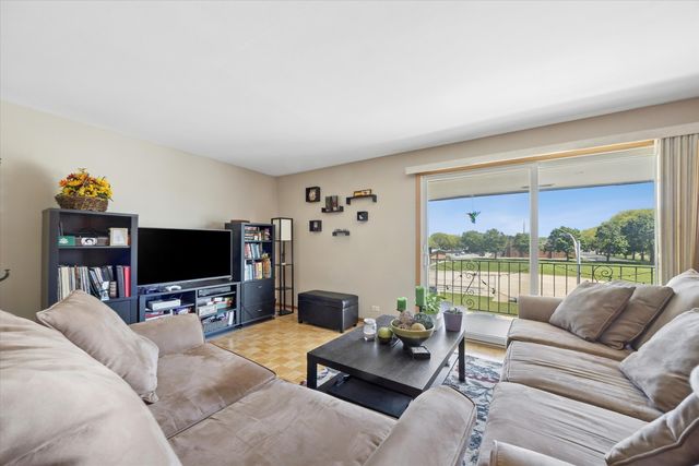 11036 S Kilpatrick Avenue 3SE, Oak Lawn, IL 60453