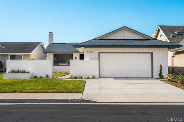 5202 Del Sur Circle, La Palma, CA 90623