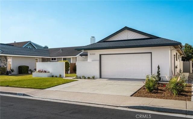 5202 Del Sur Circle, La Palma, CA 90623