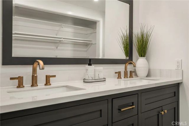 5202 Del Sur Circle, La Palma, CA 90623