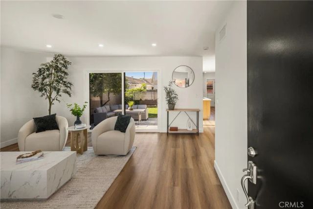 5202 Del Sur Circle, La Palma, CA 90623