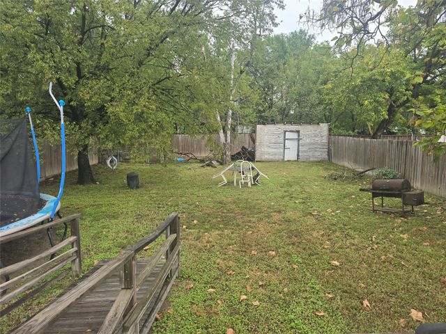 3513 Nomas Street, Dallas, TX 75212