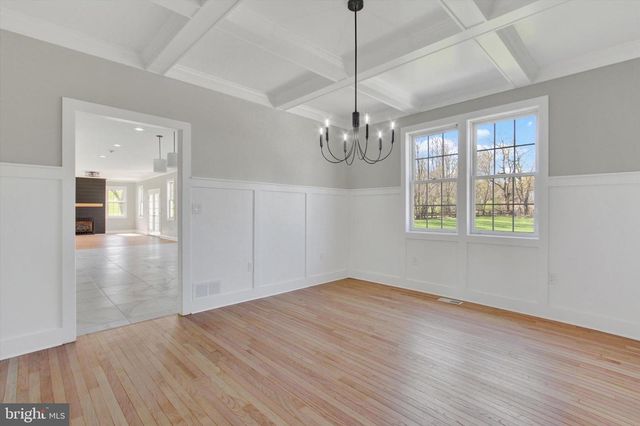 7 BEVERLY CT, Carlisle, PA 17015