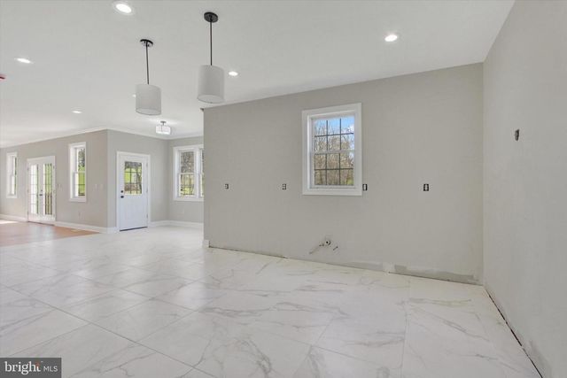 7 BEVERLY CT, Carlisle, PA 17015