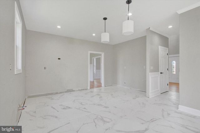 7 BEVERLY CT, Carlisle, PA 17015