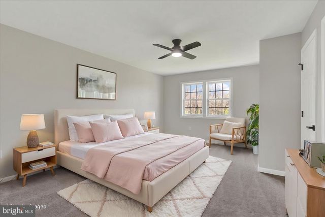 7 BEVERLY CT, Carlisle, PA 17015