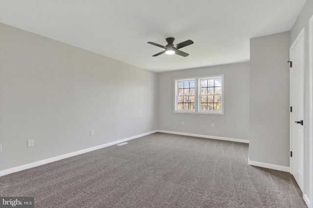 7 BEVERLY CT, Carlisle, PA 17015