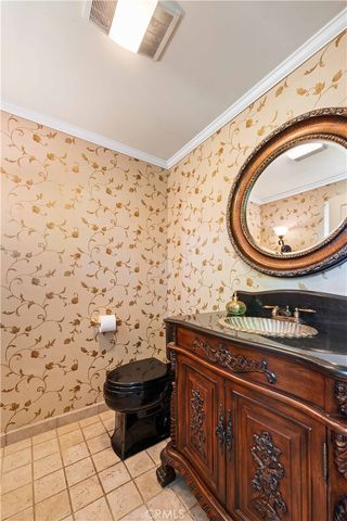 9827 Sylvia Avenue, Northridge, CA 91324