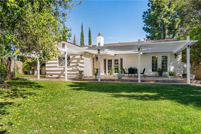 9827 Sylvia Avenue, Northridge, CA 91324