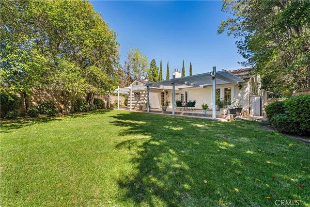 9827 Sylvia Avenue, Northridge, CA 91324