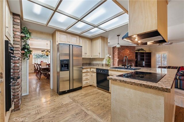 9827 Sylvia Avenue, Northridge, CA 91324