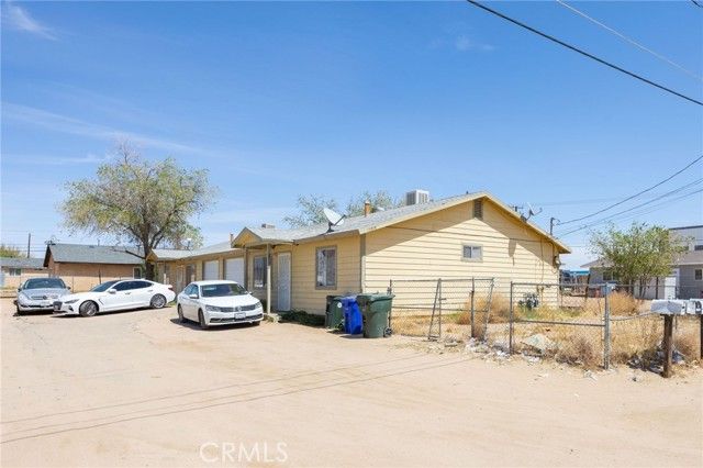 12023 Chamberlaine Way, Adelanto, CA 92301