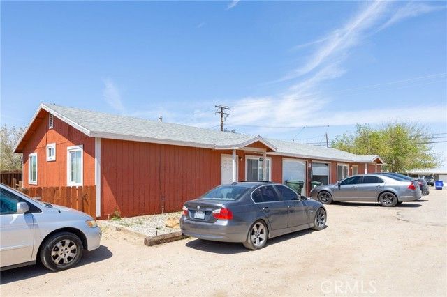 12023 Chamberlaine Way, Adelanto, CA 92301